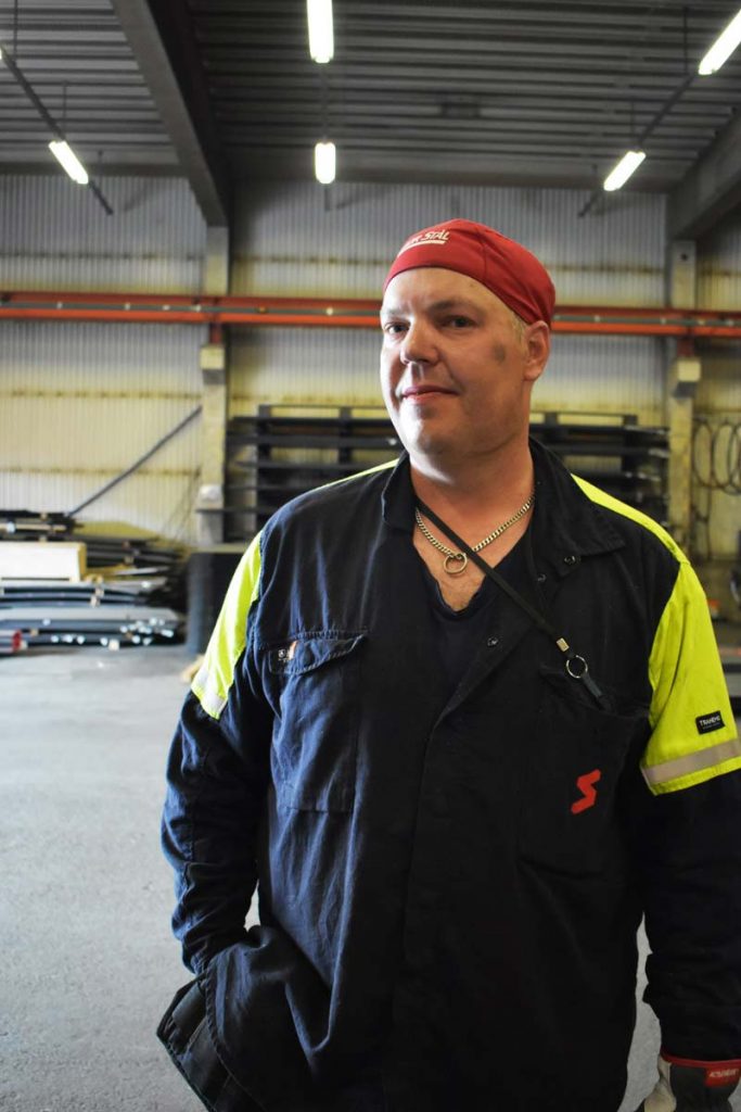 Process operator at Swebor steel company Sweden